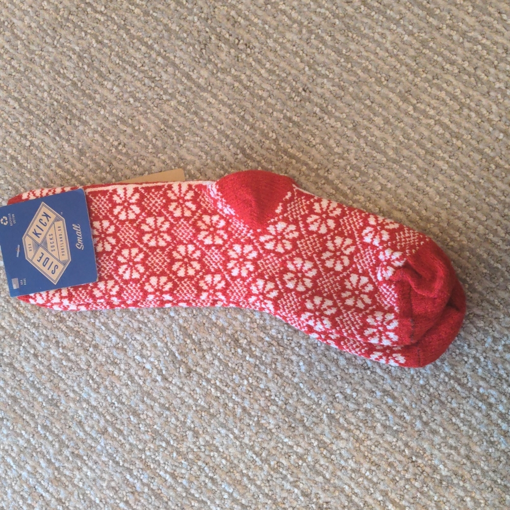 Side kick socks